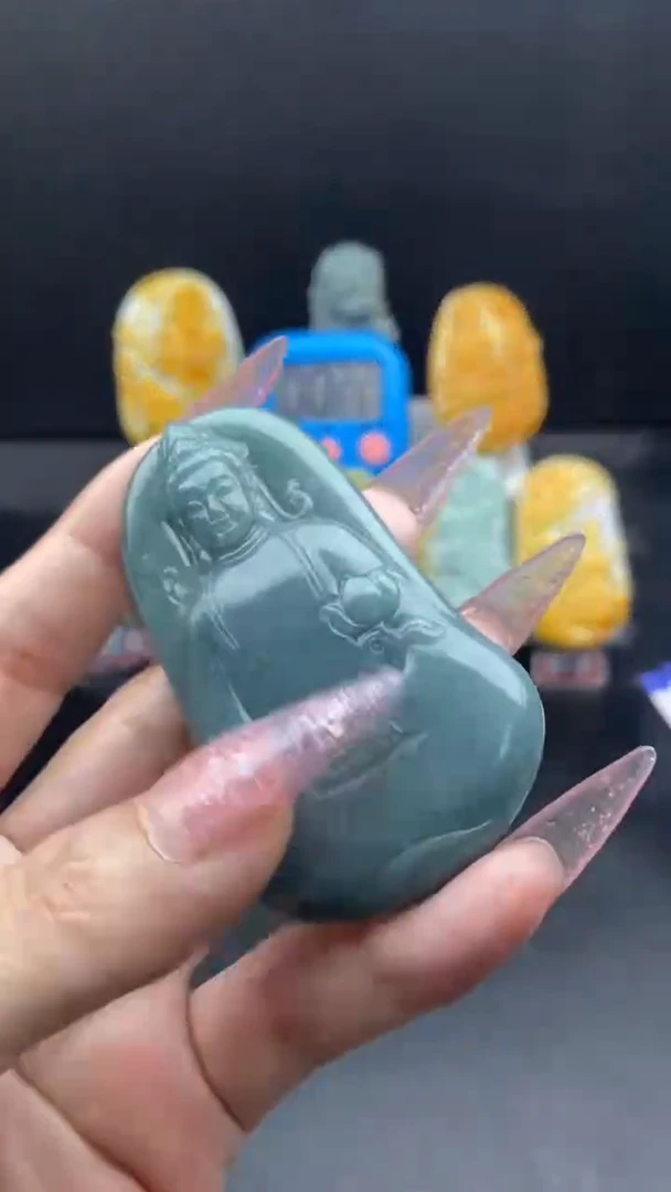 定制翡翠未镶嵌挂件
