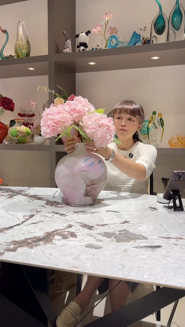 粉色大肚花瓶 现货