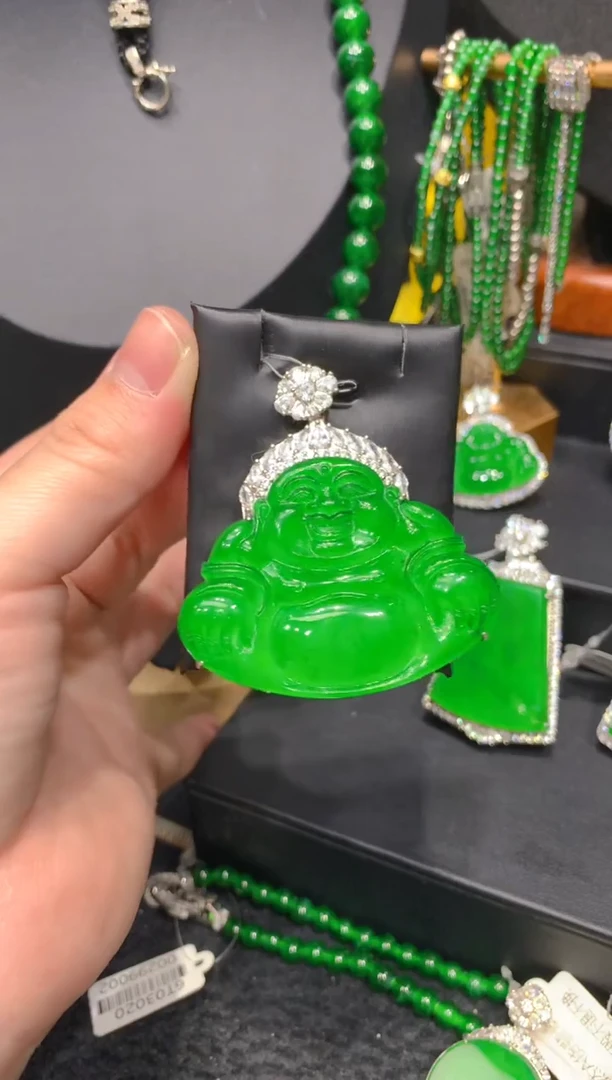 颈饰银S925镶嵌翡翠18一季