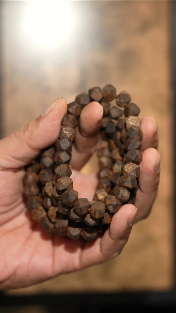 沉香手串海南绿奇楠10mm钻面珠单圈7克 多样性发一