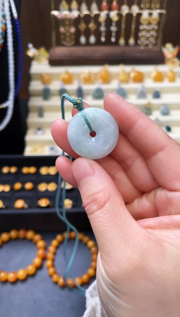 【闪购商品】翡翠颈饰未镶嵌翡翠平安扣