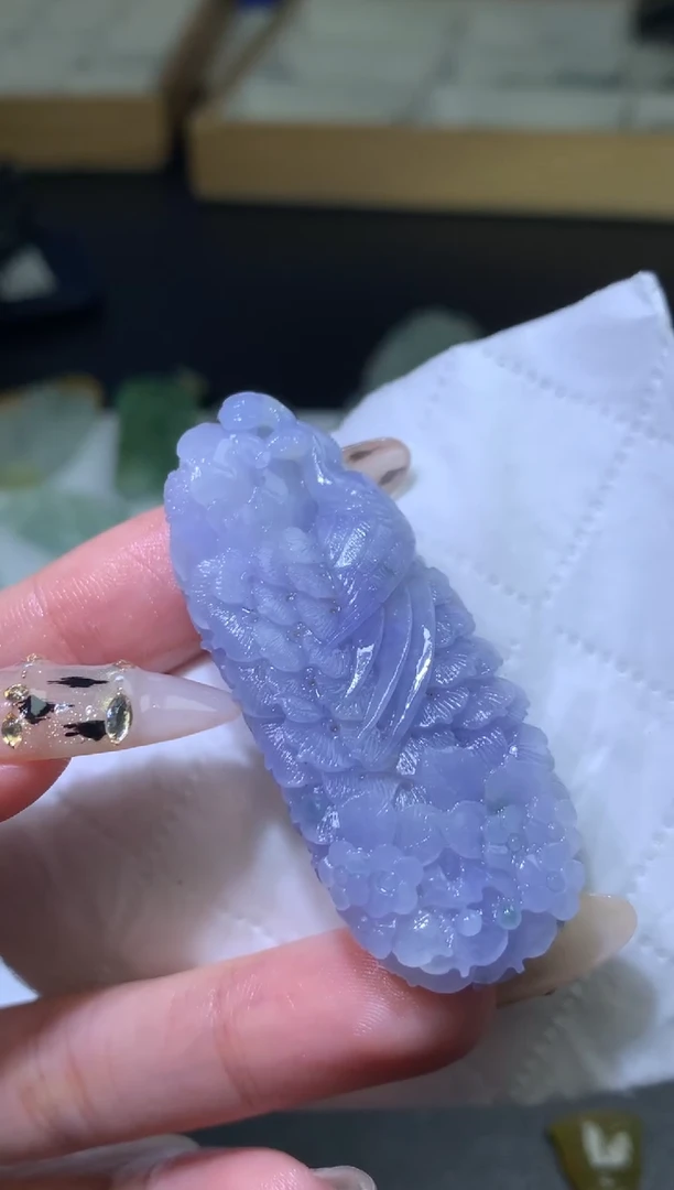 未镶嵌定制翡翠毛货  55.5-23.7-10.8