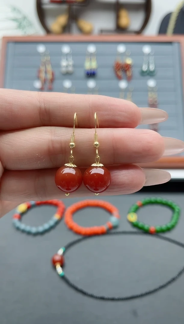 【闪购商品】南红玛瑙耳饰银S925镀金镶嵌802