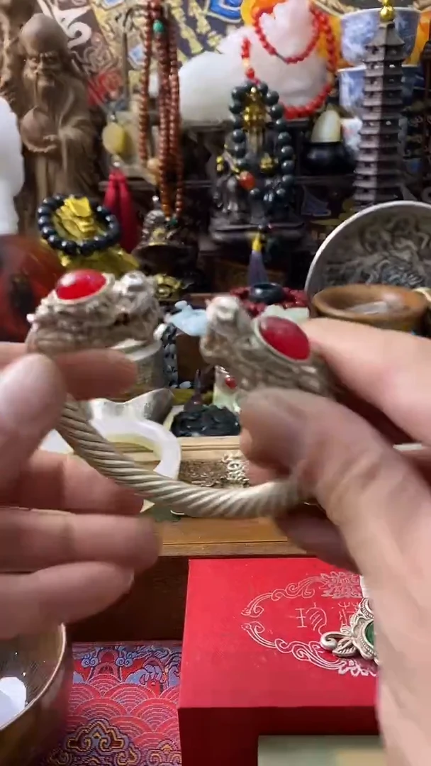 ------主播推荐--------