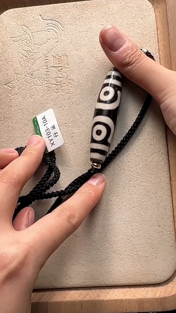 未镶嵌单珠玛瑙/玉髓行运顶料宝盖三眼