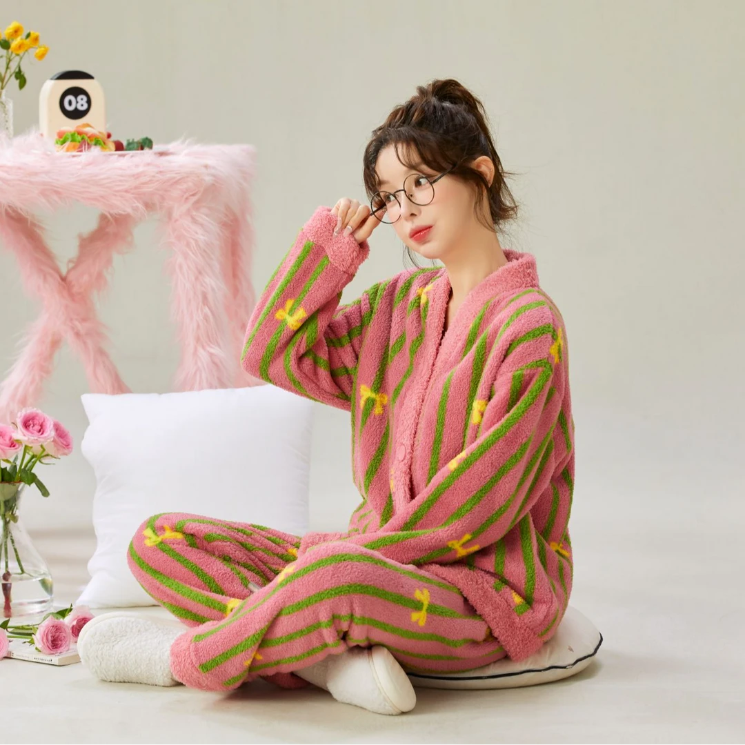 秋冬季长袖宽松加绒保暖女士长款卡通甜美半边绒家居服套装