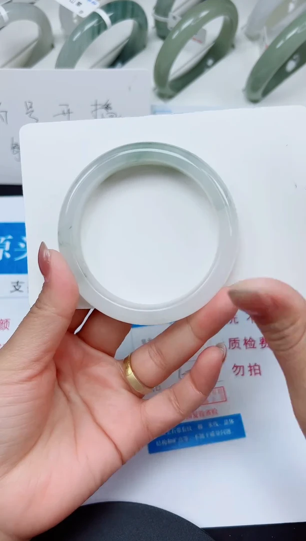未镶嵌手镯石英质玉48-58/59