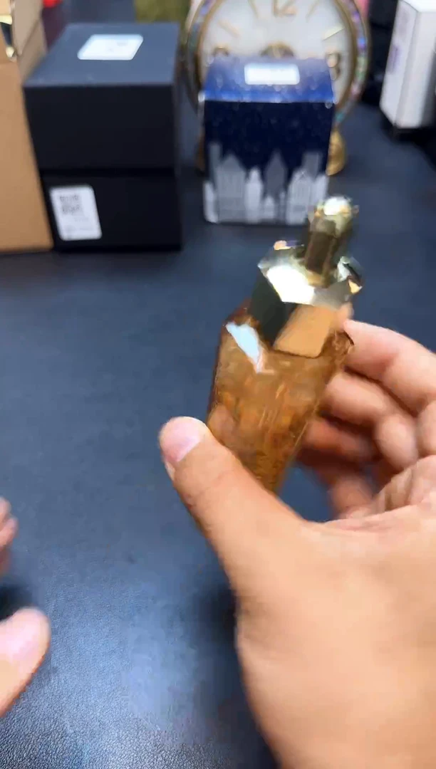 瓷片全新正品一件不留@@WE857