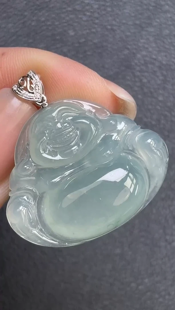 颈饰18K金镶嵌翡翠佛公
