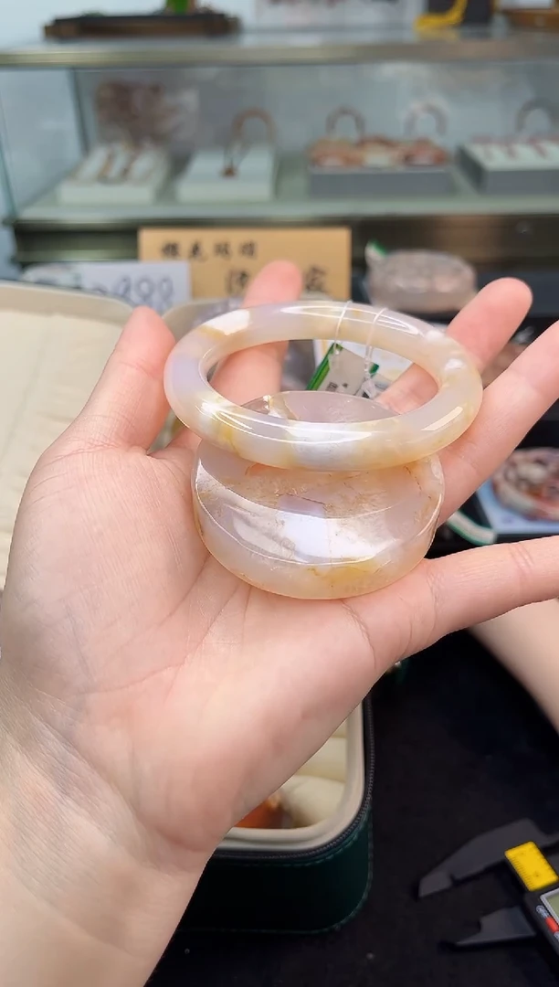 未镶嵌手镯石英质玉59圈口（赠品镯心）3507905