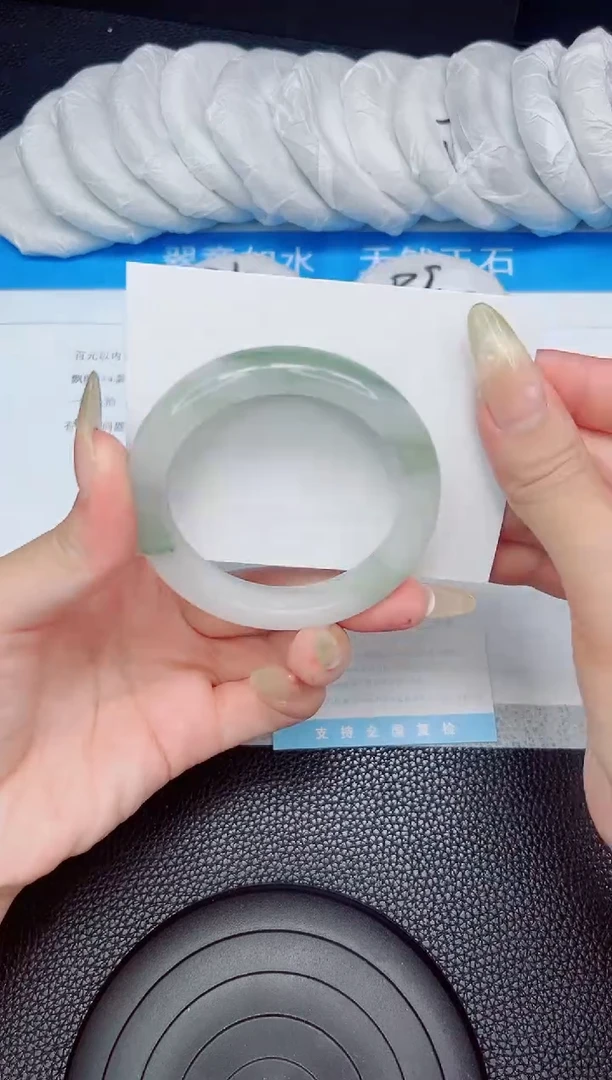 石英质玉手镯未镶嵌101-53