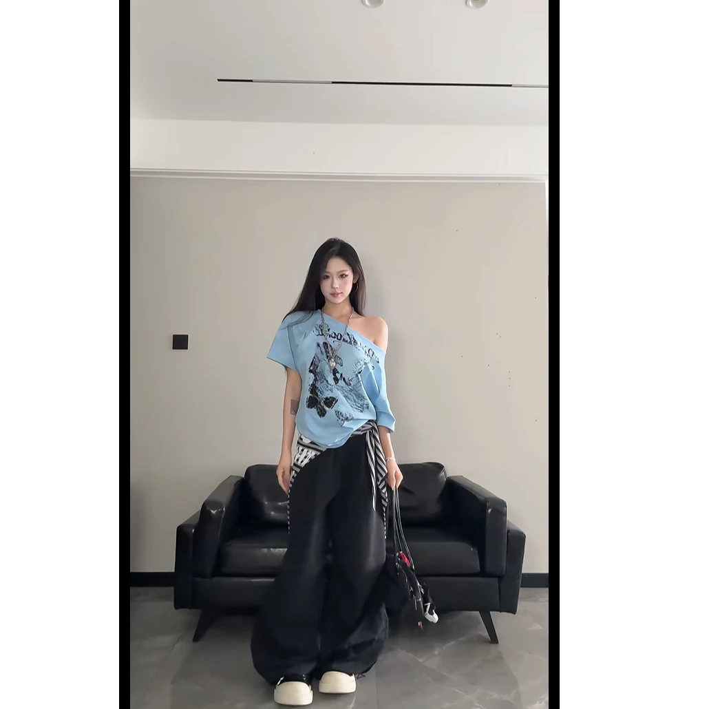 美式甜酷蝴蝶印花露肩短袖斜肩T恤上衣女夏季新款显瘦休闲裤套装