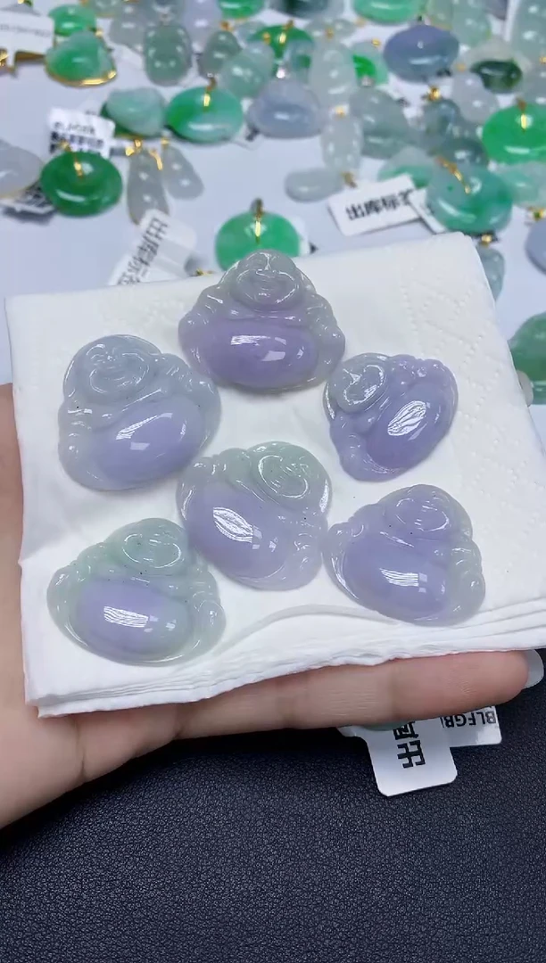 翡翠未镶嵌颈饰天然缅甸翡翠A货多样性发其一