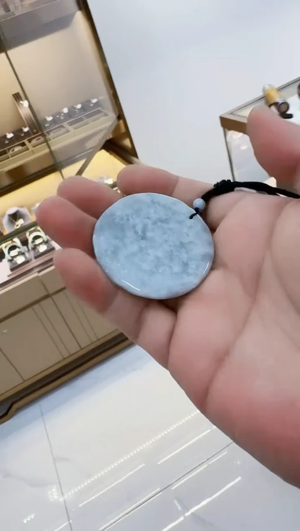 翡翠未镶嵌颈饰貔貅吊坠