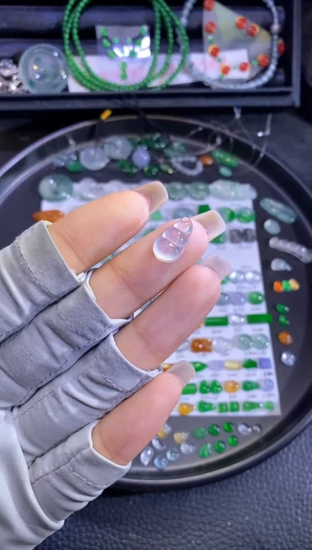 未镶嵌挂件翡翠豆子