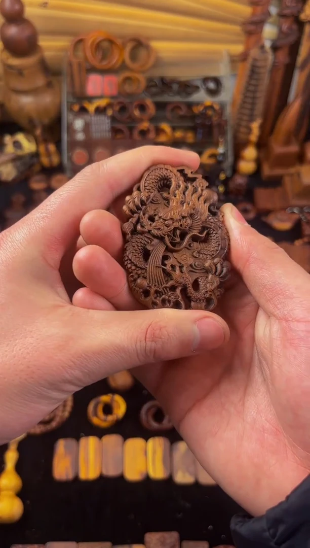 【闪购商品】枣木枣木双面镂空龙牌吊坠