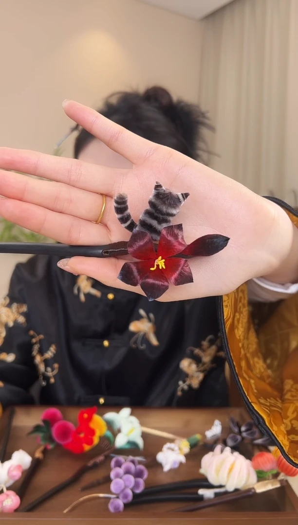 刺绣小猫胖绒款发簪