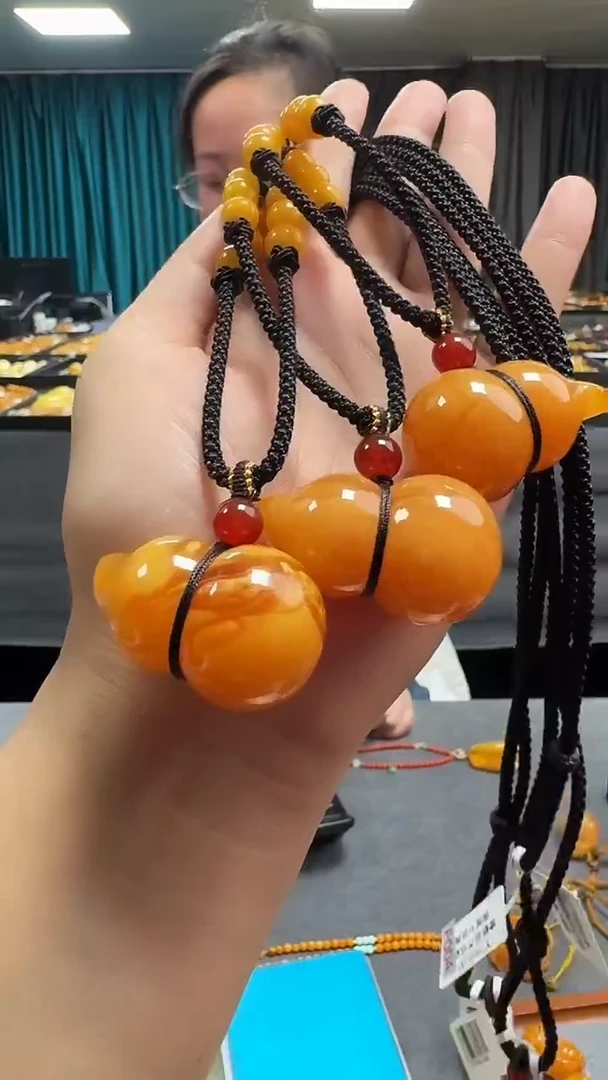 琥珀颈饰未镶嵌天然保真蜜蜡葫芦套装（多样性发其一）送绳子