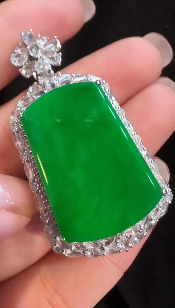 吊坠(不含链)18K金镶嵌翡翠AL6吊坠