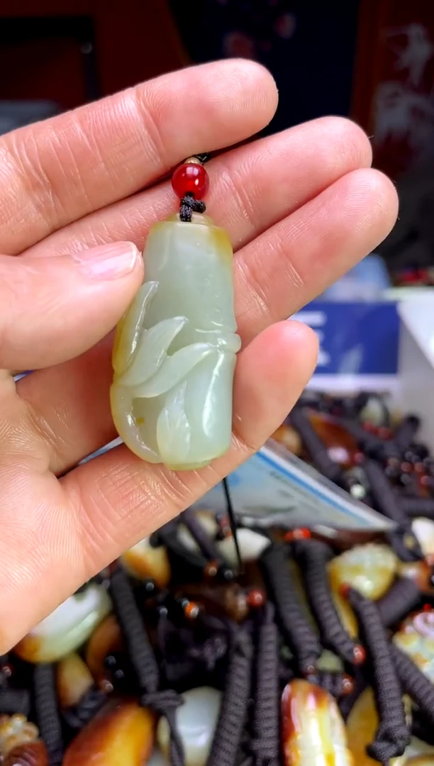 【闪购商品】和田玉颈饰未镶嵌3