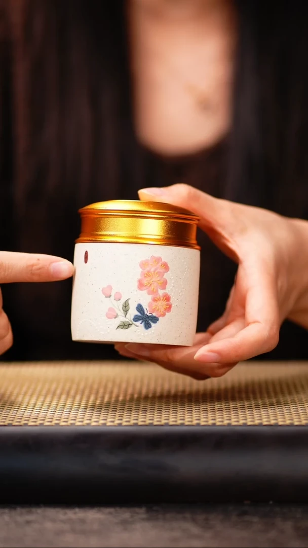 70小鱼白段茶叶罐