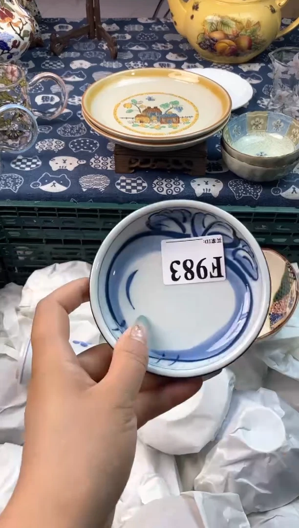 瓷片[○･｀Д´･ ○][○･｀Д´･ ○]