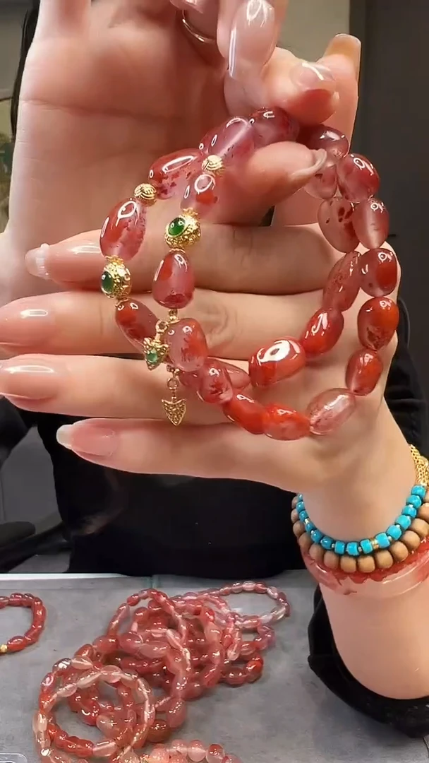 未镶嵌手串南红玛瑙/18K金设计款/多样性发其一