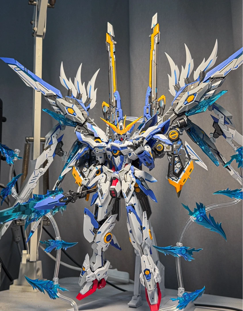 【 力大潮玩 】拼装高达模型系列周边抽绳子