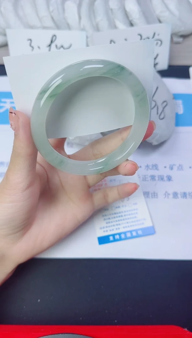 石英质玉手镯未镶嵌351/60.4