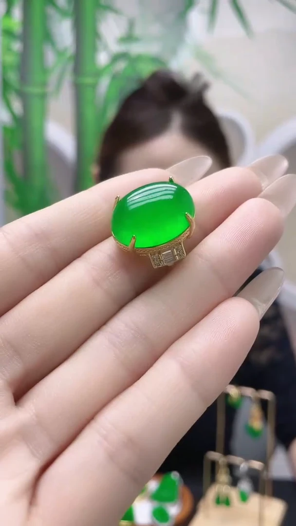 14K金镶嵌戒指翡翠J04