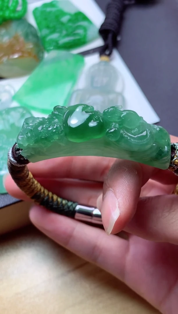 翡翠未镶嵌颈饰天然翡翠