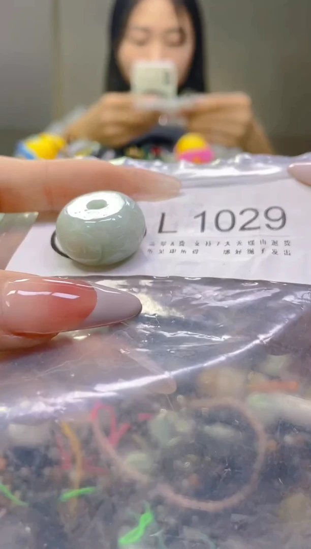 翡翠未镶嵌颈饰/L/翡翠A货一图一物