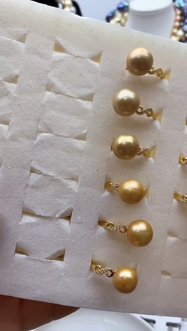 【闪购商品】淡水珍珠颈饰钛钢80