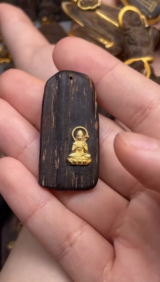 沉香吊坠沉香吊坠4