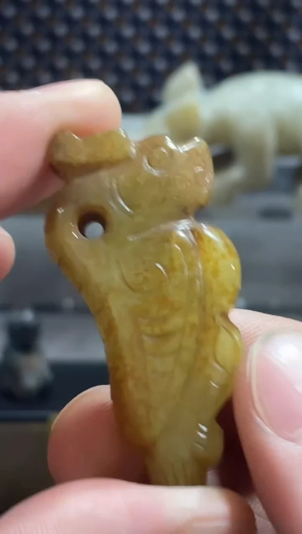 未镶嵌和田玉（糖玉）挂件1