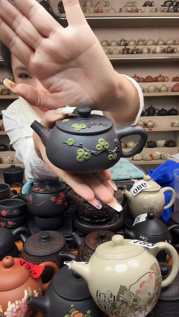 壶瑕疵无礼盒 迎客松石瓢 143