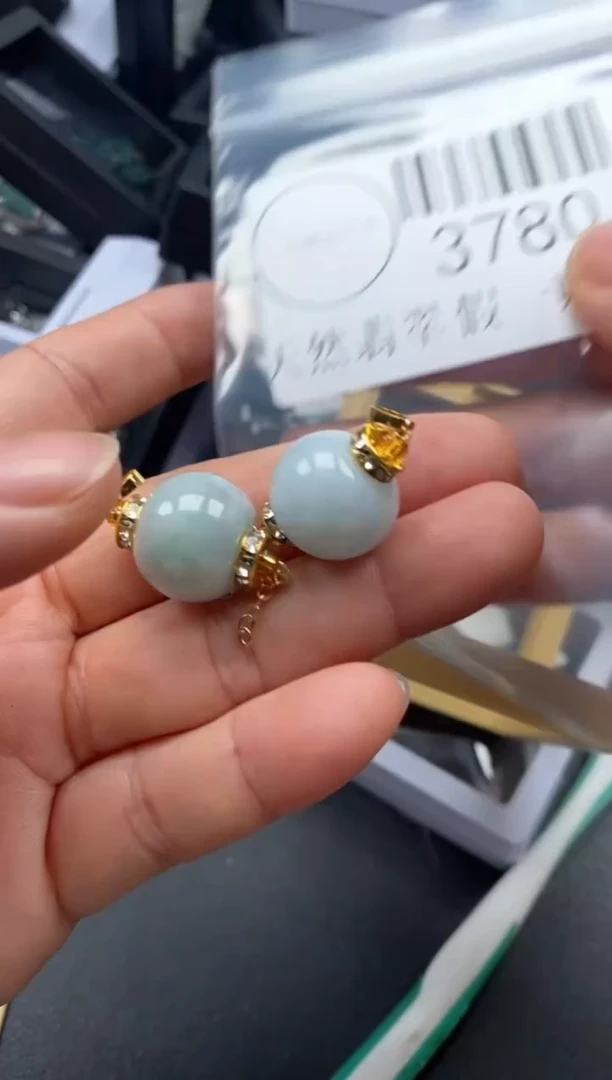 吊坠(不含链)未镶嵌翡翠3780