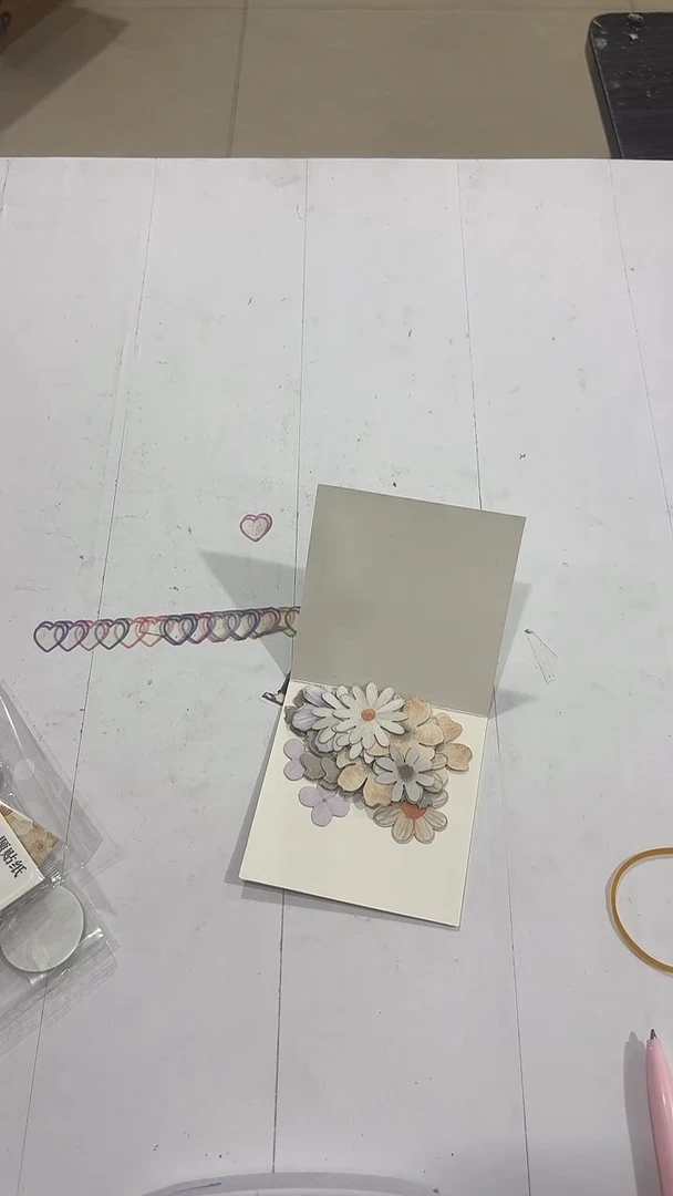 27-45 小花粒贴纸  6包