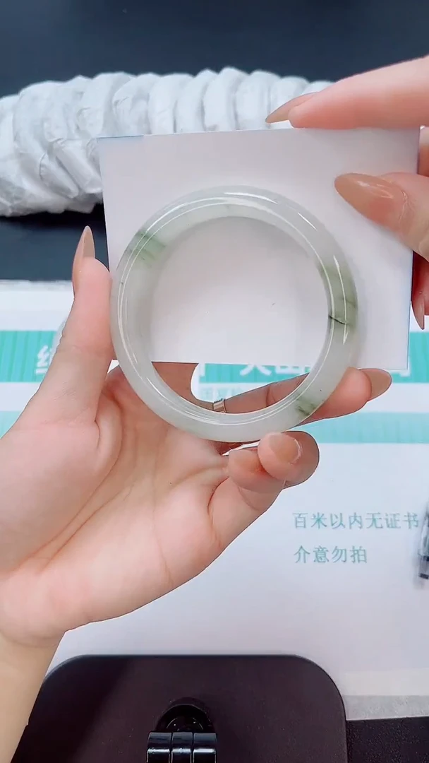 石英质玉手镯未镶嵌64/60