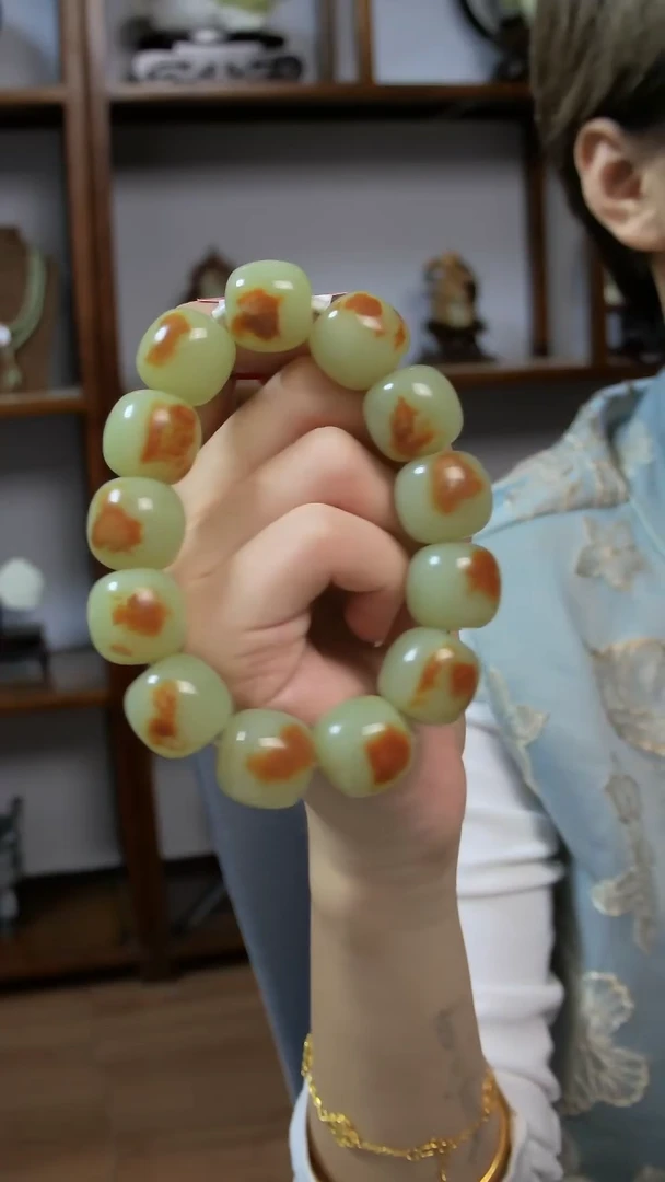 未镶嵌手串岫岩河磨玉（透闪石质玉）老型珠  卡16