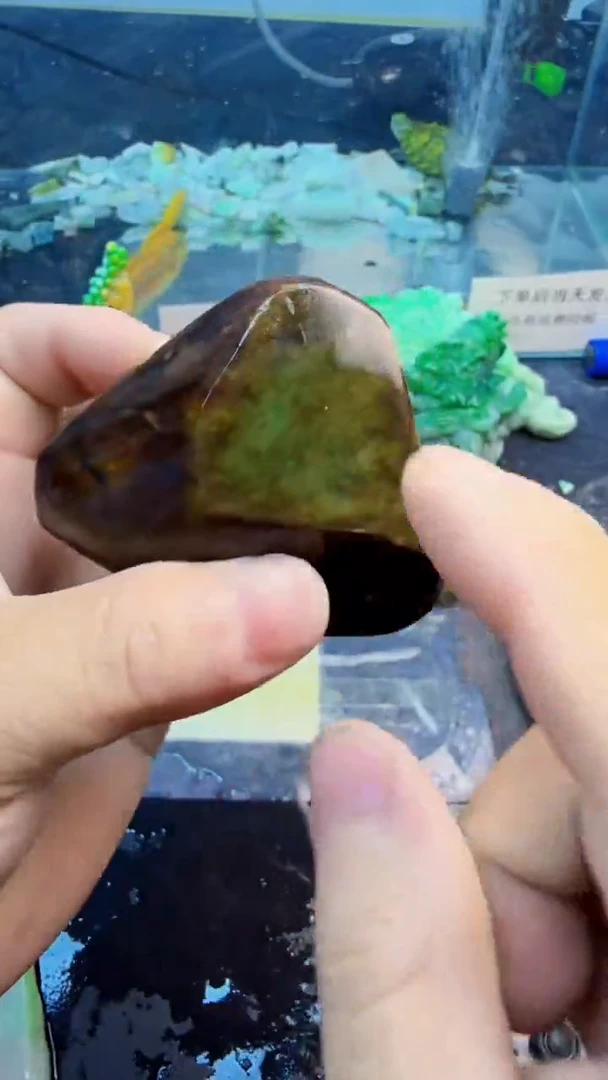 翡翠挂件未镶嵌天然翡翠095