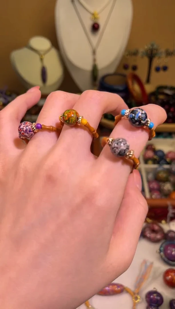 榕城大漆变彩戒指0.8单个