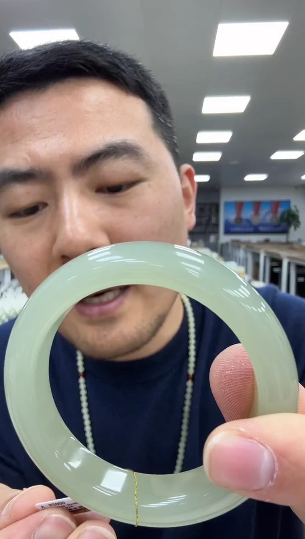 未镶嵌手镯和田玉56  646