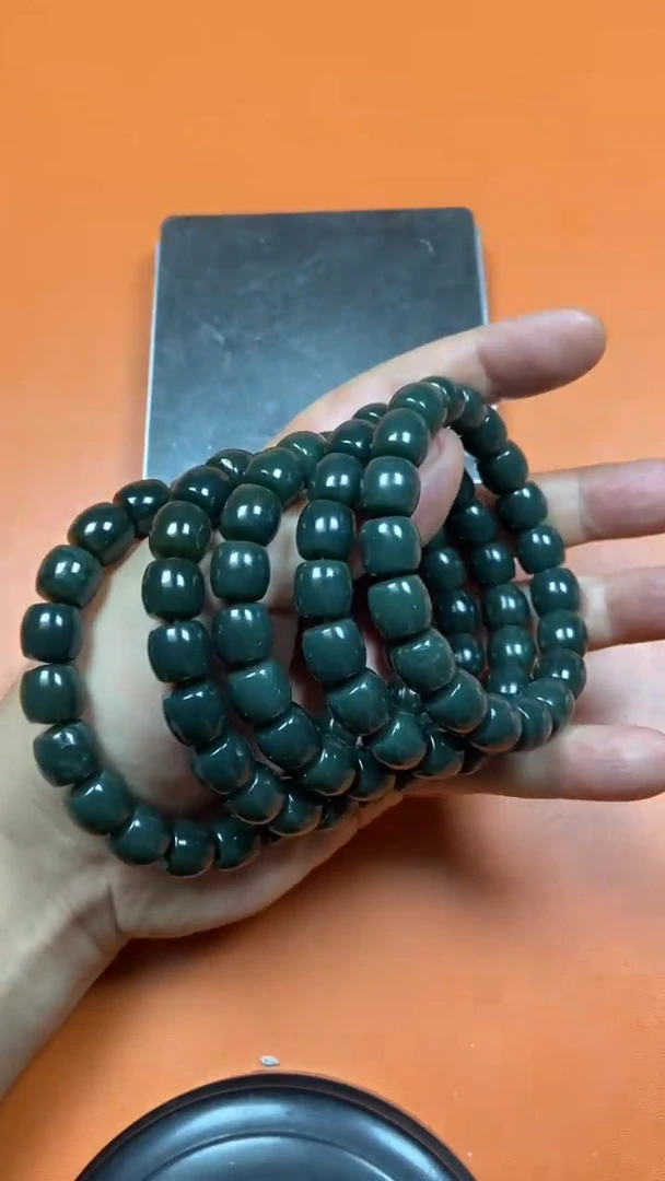 颈饰未镶嵌和田玉多样性发货，拍一发一