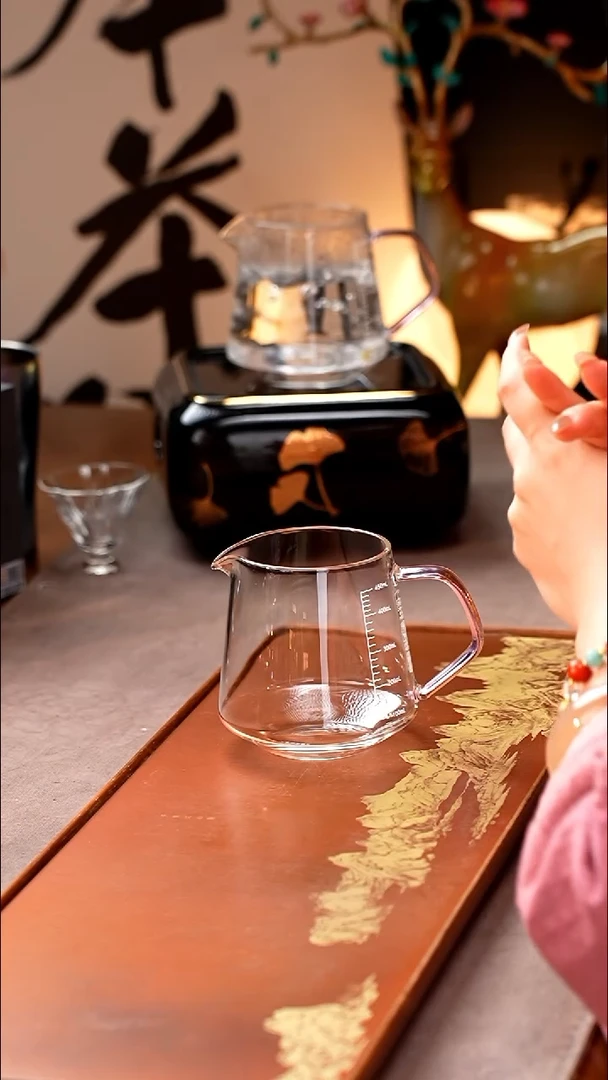 ?莺歌烧/四方银杏黑底