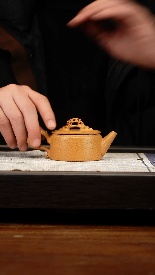 茶壶紫砂黄金段天际