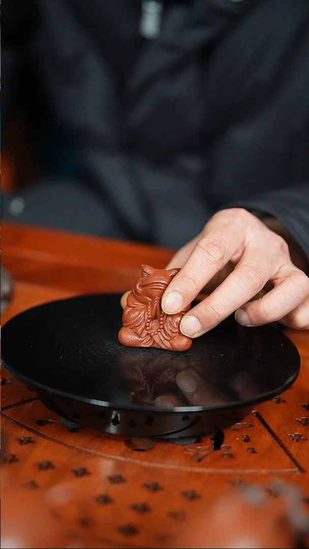 【闪购商品】紫砂茶宠朱泥刻绘瑞兽蟾仙精品摆件实心