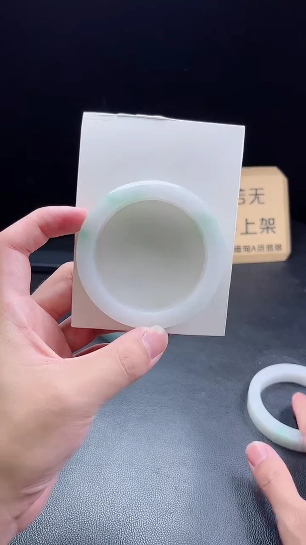 未镶嵌手镯定制翡翠I****）定制