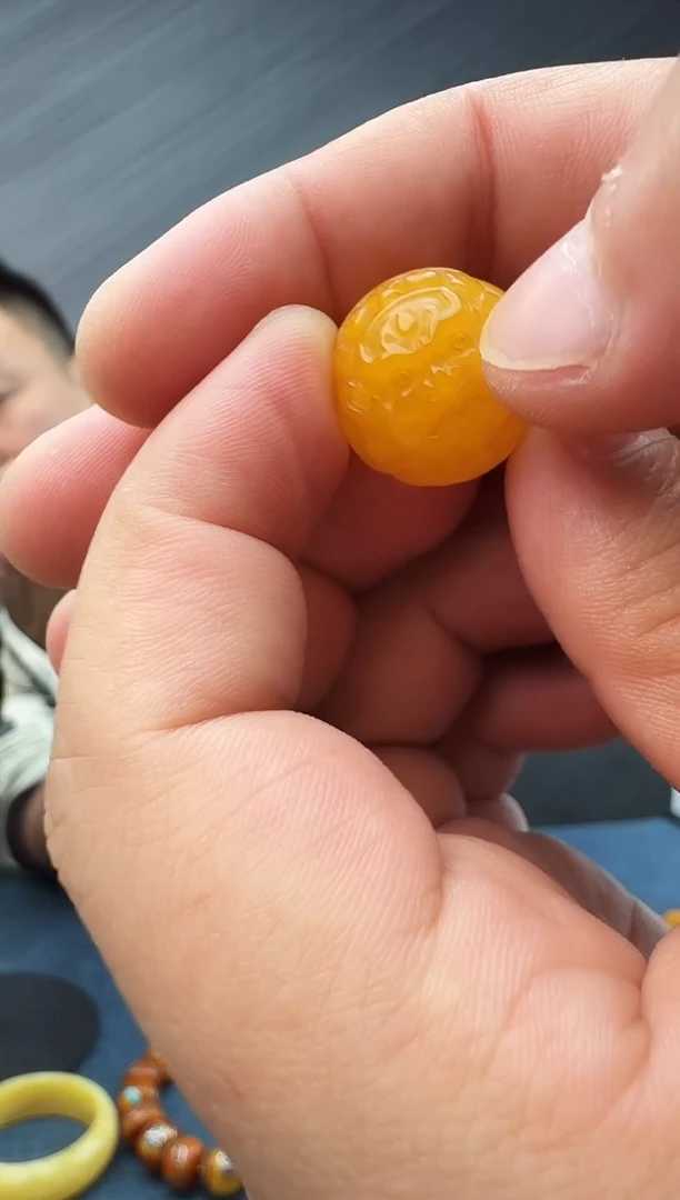 蜜蜡未镶嵌珠宝奇石假一罚十3，18多样性发其一