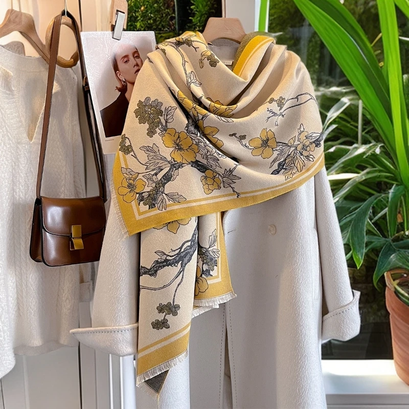 秋季新款中古风花卉植物印花围巾秋冬保暖柔软亲肤百搭披肩围脖女